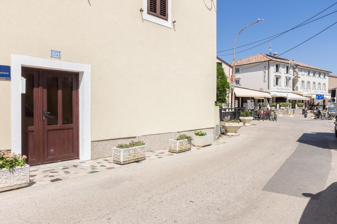 Apartments Marin With Sea View Baška Exteriér fotografie